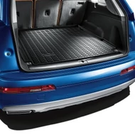 Audi Q7 csomagtértálca, csomagtérbetét,  csomagtérszőnyeg